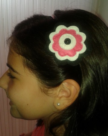 Diadema flor en fucsia y blanco